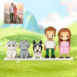 brick-figures-couple-pets