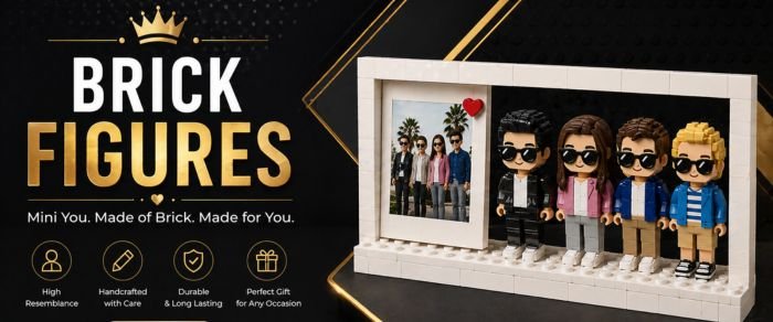 Custom brick figures Dubai UAE - personalized LEGO style family figurines made from photo - Printshop4me.ae